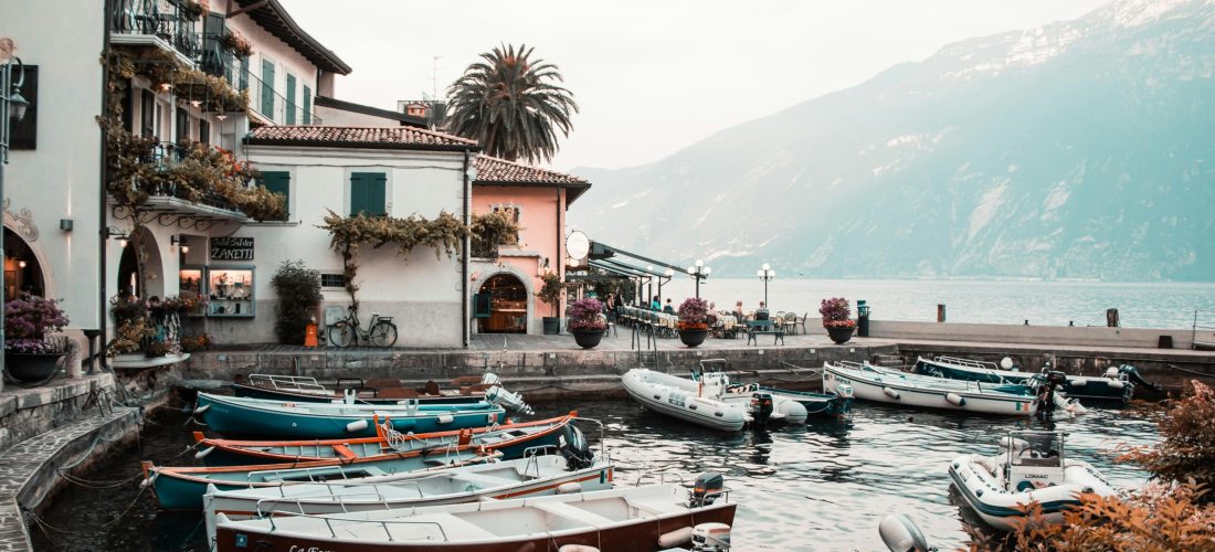 benjamin-voros-kqapgpRAGiQ-unsplash